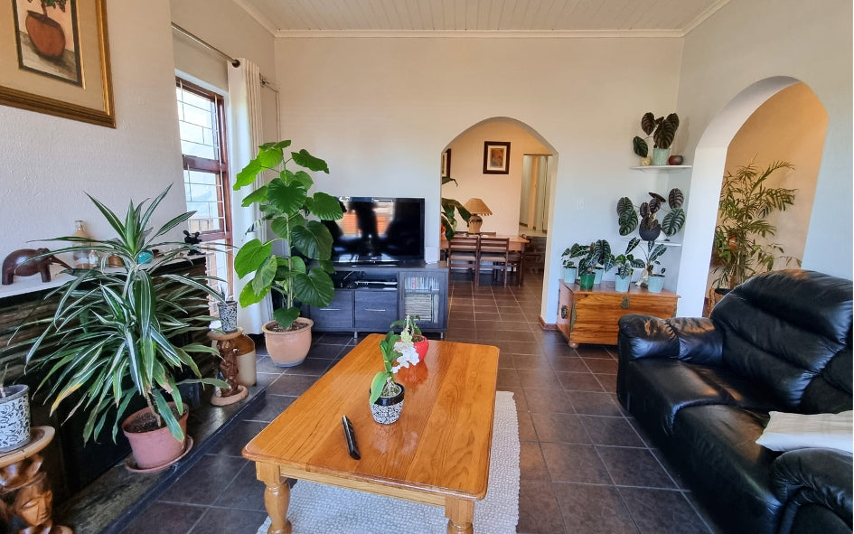 3 Bedroom Family Home For Sale (Ruwari, Brackenfell)