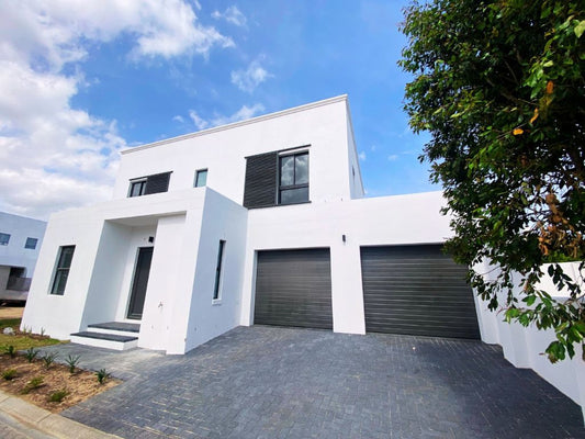 3 Bedroom Double Volume Home For Sale (Stellenbosch/Somerset-West)